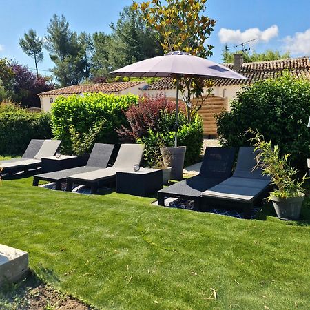 Mas Gabelys Superbe Vue Sainte Victoire Jardin Terrasse Et Piscine Trets Exterior foto