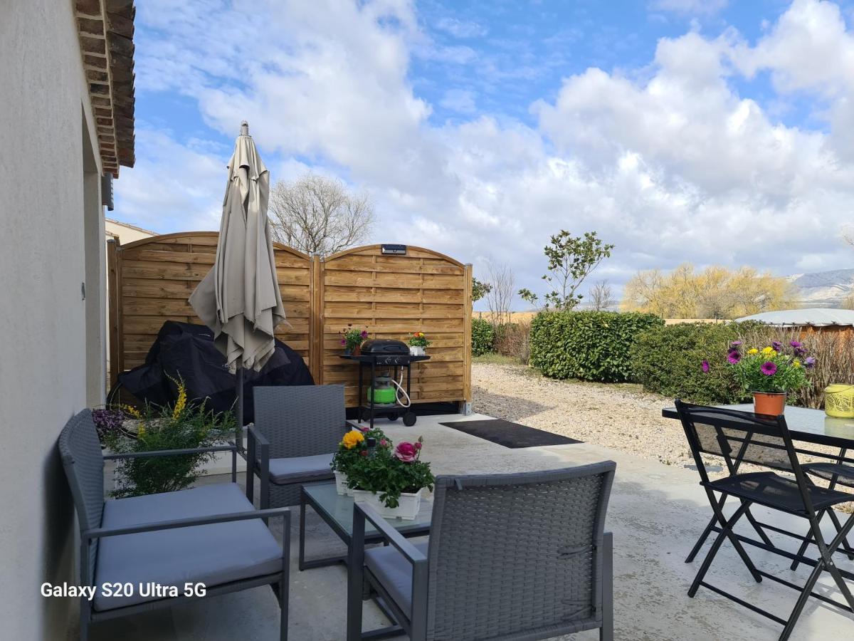 Mas Gabelys Superbe Vue Sainte Victoire Jardin Terrasse Et Piscine Trets Exterior foto