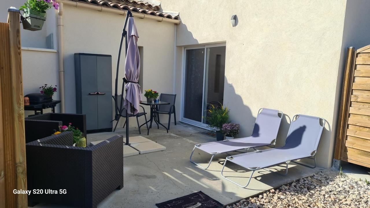 Mas Gabelys Superbe Vue Sainte Victoire Jardin Terrasse Et Piscine Trets Exterior foto