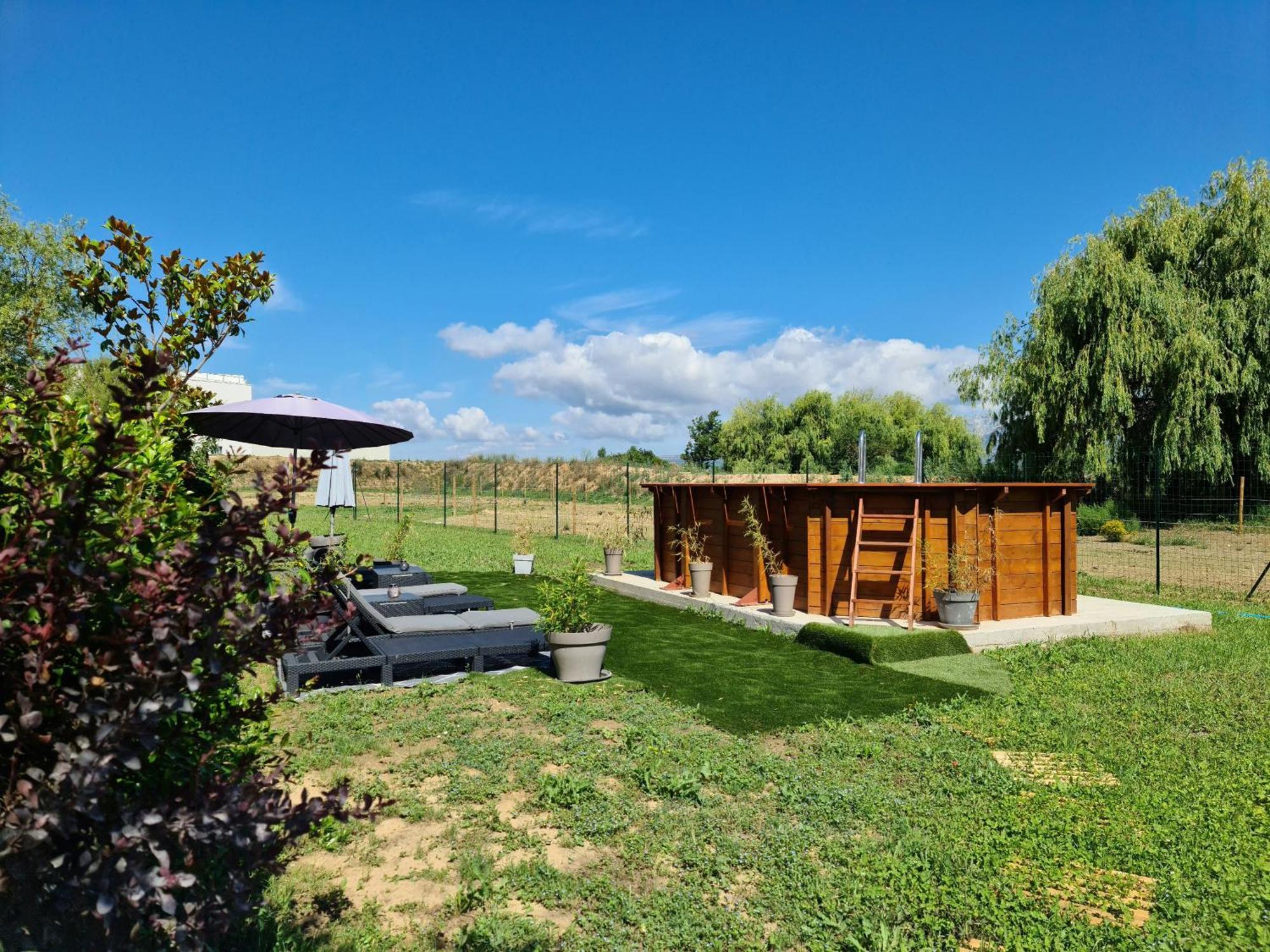 Mas Gabelys Superbe Vue Sainte Victoire Jardin Terrasse Et Piscine Trets Exterior foto